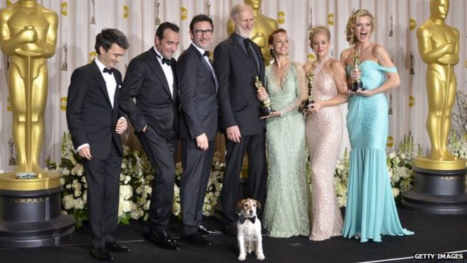 Hollywood'un Oscar ödüllü köpeği 13 yaşında öldü! - Resim : 1