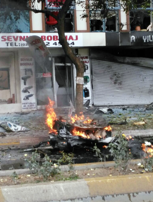 İstanbul Sancaktepe’de patlama; 6'sı asker, 7 kişi yaralı! - Resim : 1