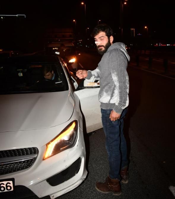 Dağıstanlı yolda kaldı, polislerden borç para aldı! - Resim : 2