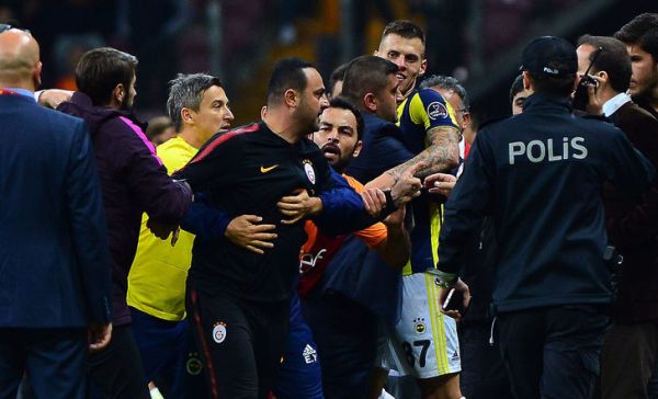 Hasan Şaş olaylı derbi sonrası ilk kez konuştu: 'Bana tuzak hazırlandı!' - Resim : 1