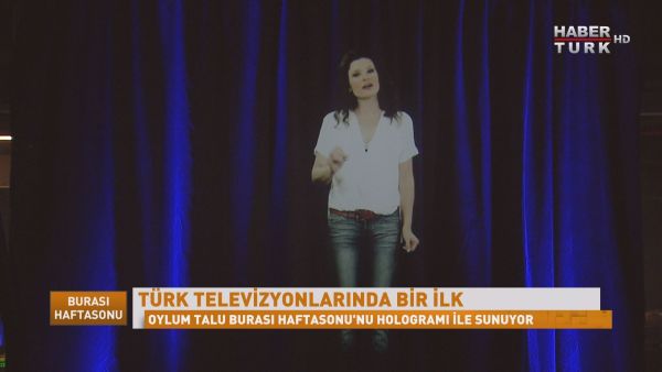 Türk televizyon tarihinde bir ilk! Programını hologramı ile sundu! - Resim : 1