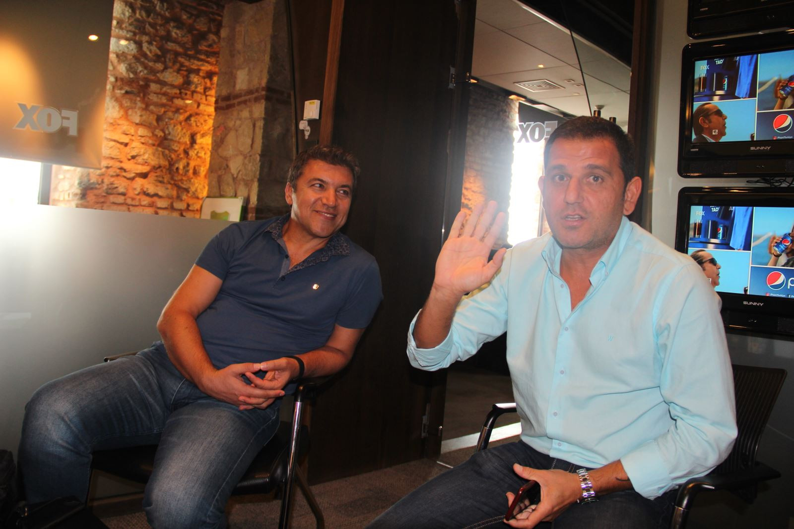 Fatih Portakal ile İsmail Küçükkaya ikili programa mı başlıyor? FOX TV'nin yıldızları Medyaradar'a konuştu! - Resim : 11